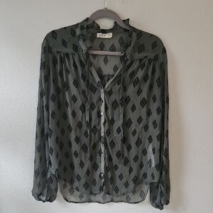 Hollister Sheer Black Diamond Blouse